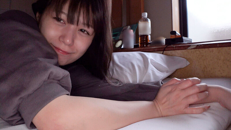 1泊2日的狂吞汁约会!在上班前夕也要狂口爱和吃汁...