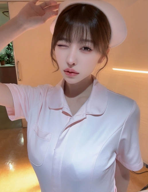 住院无法洗澡没关系!痴女护士「森日向子」用舌头帮你舔干净